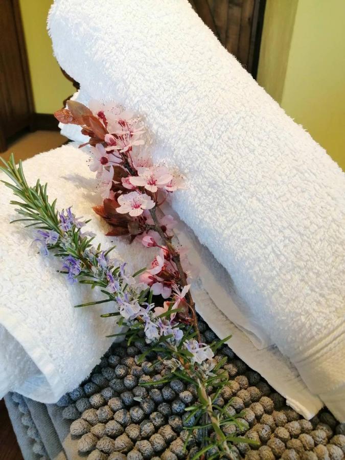 La Grange Ancienne Bed & Breakfast Montrollet Екстериор снимка