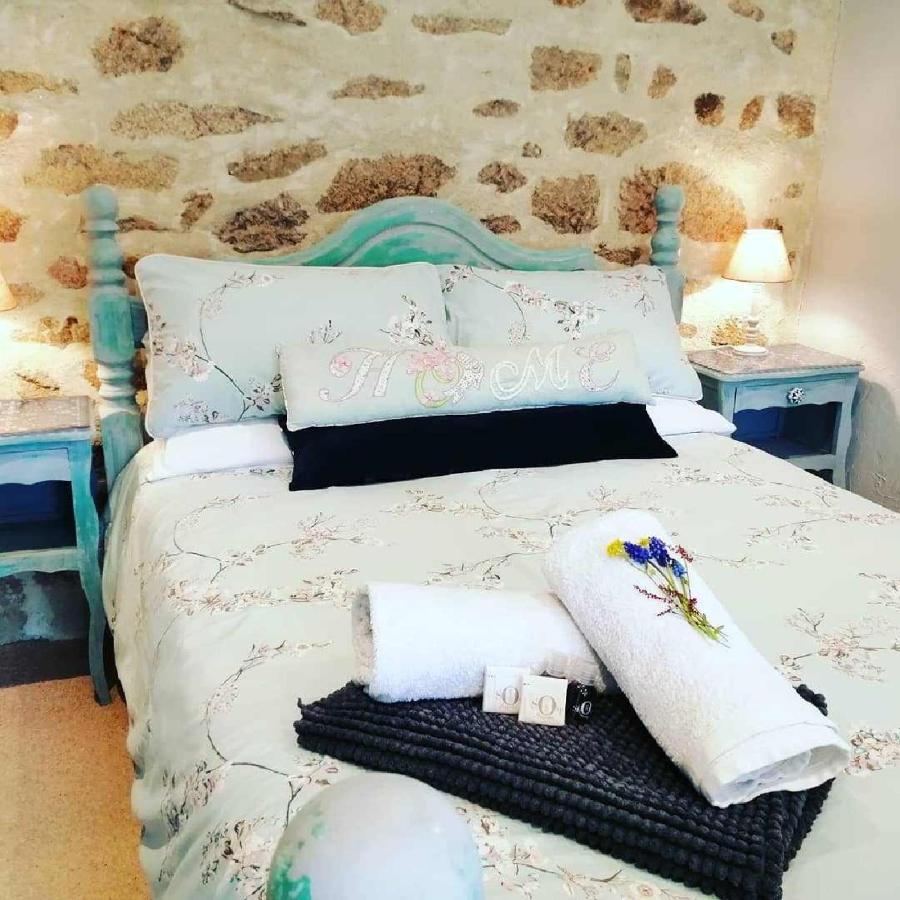 La Grange Ancienne Bed & Breakfast Montrollet Екстериор снимка